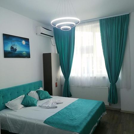 Апартаменти Garsoniera Papaya Beach Неводарі Екстер'єр фото
